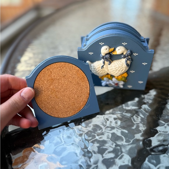 Rare Wood Vintage Geese Blue Bow Timber Coaster Set - Picture 3 of 3